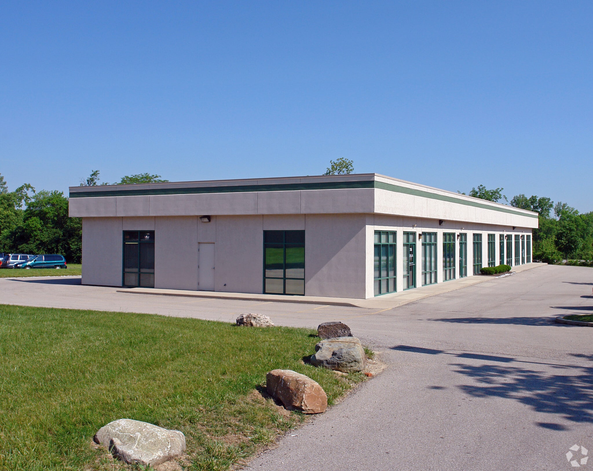 755-775 Congress Park Dr, Dayton, OH to rent Building Photo- Image 1 of 4