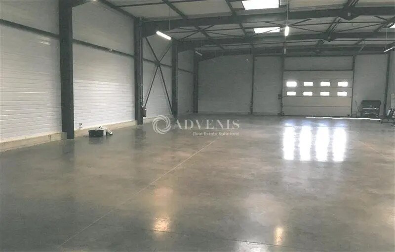 Vente Bureaux 1 000 m² - Photo 1