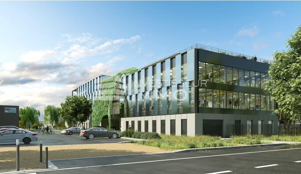 Office in Champs-sur-Marne to rent - Building Photo - Image 3 of 6
