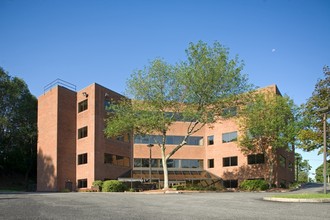 70 Walnut St, Wellesley, MA for rent Building Photo- Image 1 of 6