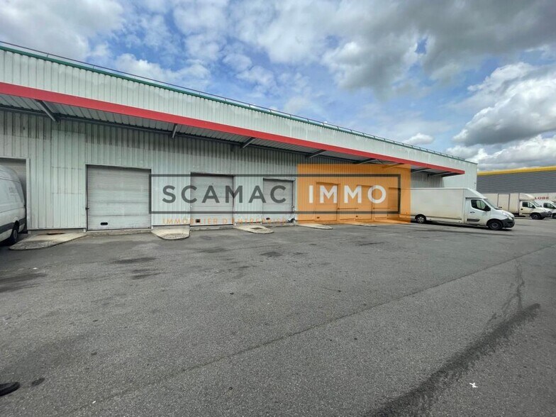 Light Industrial in Mitry-Mory to rent - Building Photo - Image 2 of 7