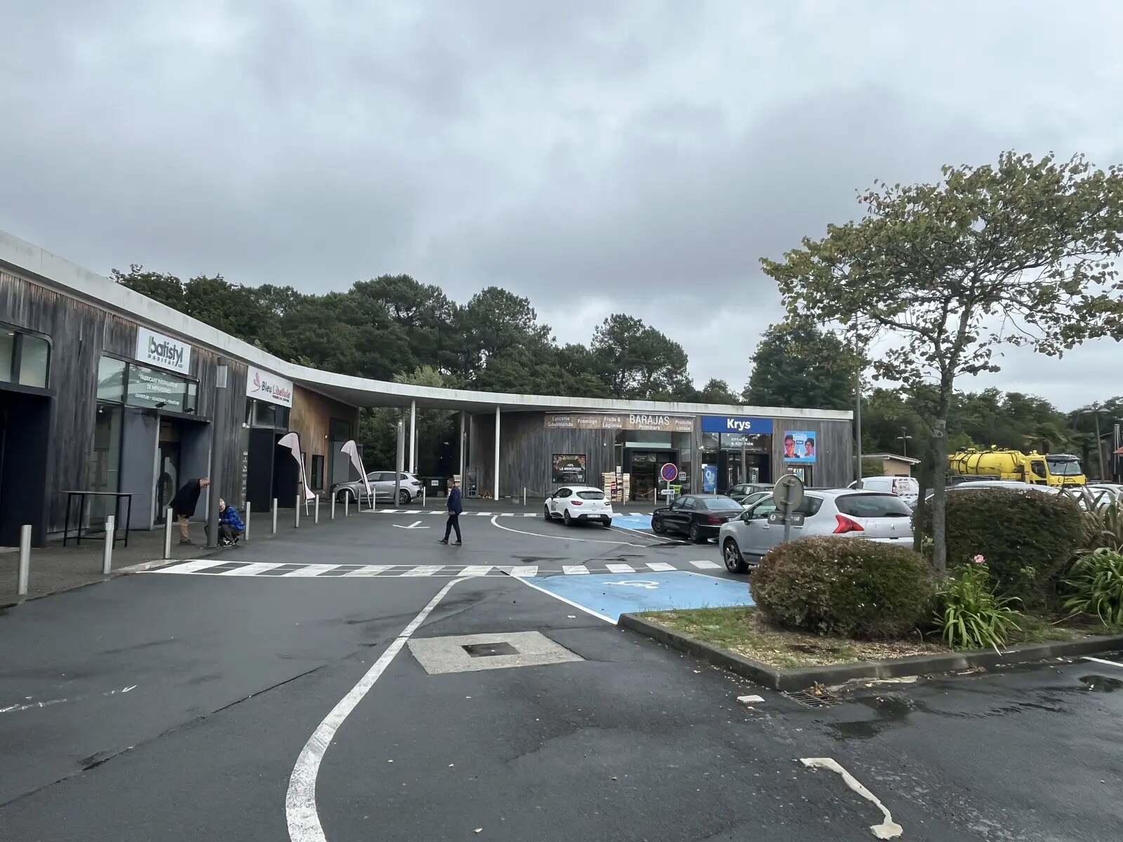 52 Boulevard Jacques Duclos, Tarnos to rent Primary Photo- Image 1 of 10