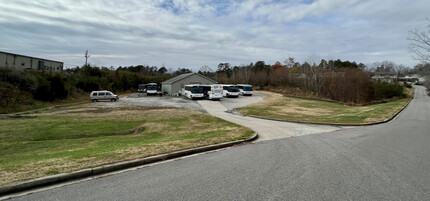 217 Knollwood Apartments dr, Lancaster, SC for sale Primary Photo- Image 1 of 7