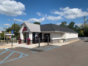 2000 W Stadium Blvd, Ann Arbor, MI for sale Primary Photo- Image 1 of 1