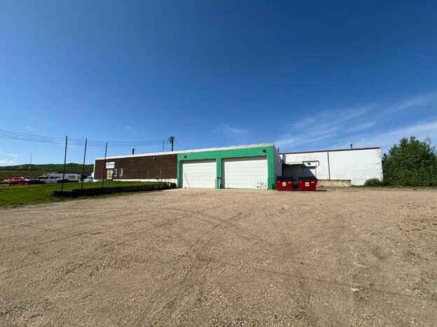 9120 90 St, Peace River, AB for rent - Building Photo - Image 2 of 4