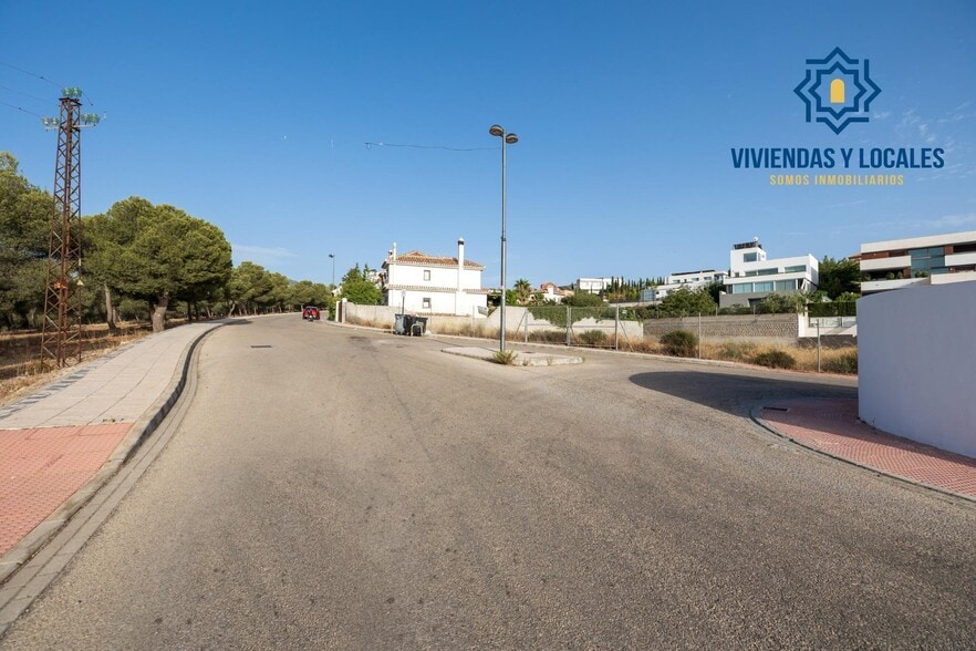Calle Cúllar Vega, 42, La Zubia, Granada for sale - Building Photo - Image 2 of 18