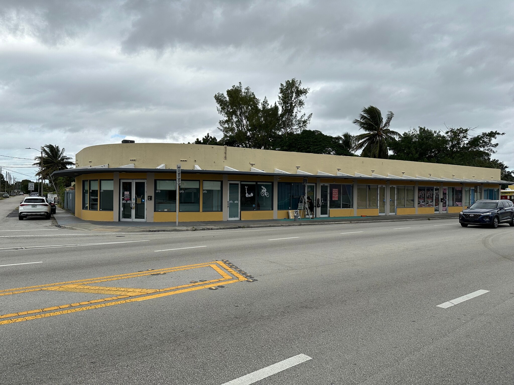 4300-4316 NW 7th Ave, Miami, FL to rent Building Photo- Image 1 of 11