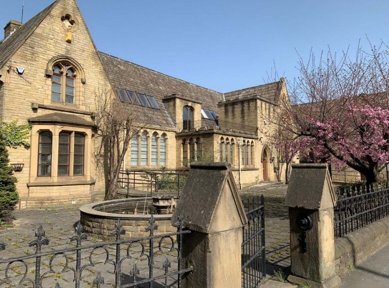 Leeds Rd, Shipley for sale Primary Photo- Image 1 of 1