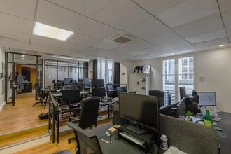 Co-working Space in Paris to rent Interior Photo- Image 1 of 6
