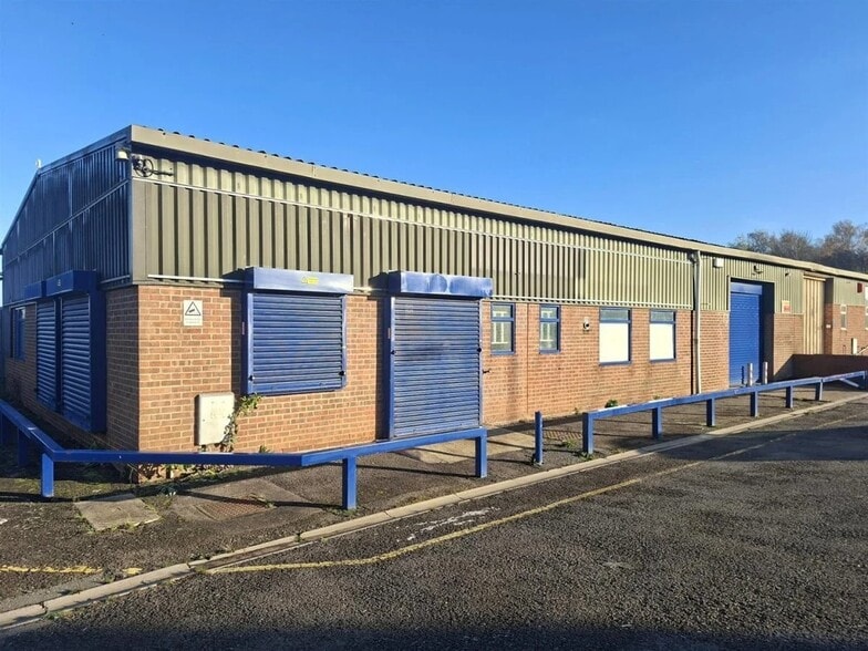 3 Beler Way, Melton Mowbray to rent - Building Photo - Image 2 of 6