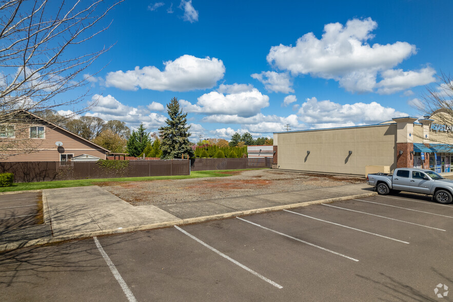 Geary & 14th Ave, Albany, OR for rent - Primary Photo - Image 1 of 3