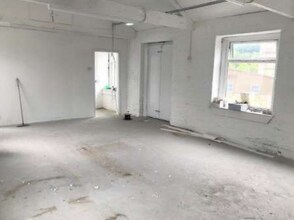 Four Horseshoes Yard St, Huddersfield to rent Interior Photo- Image 1 of 3