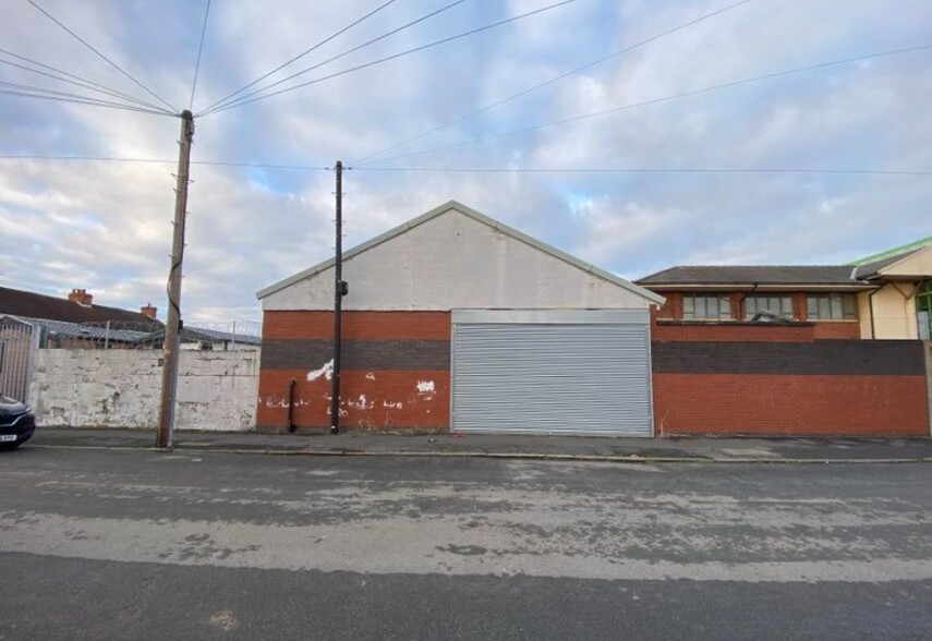 1 Lorraine St, Hull for rent - Building Photo - Image 2 of 4