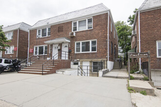 5618 Main St, Flushing, NY for sale Primary Photo- Image 1 of 1