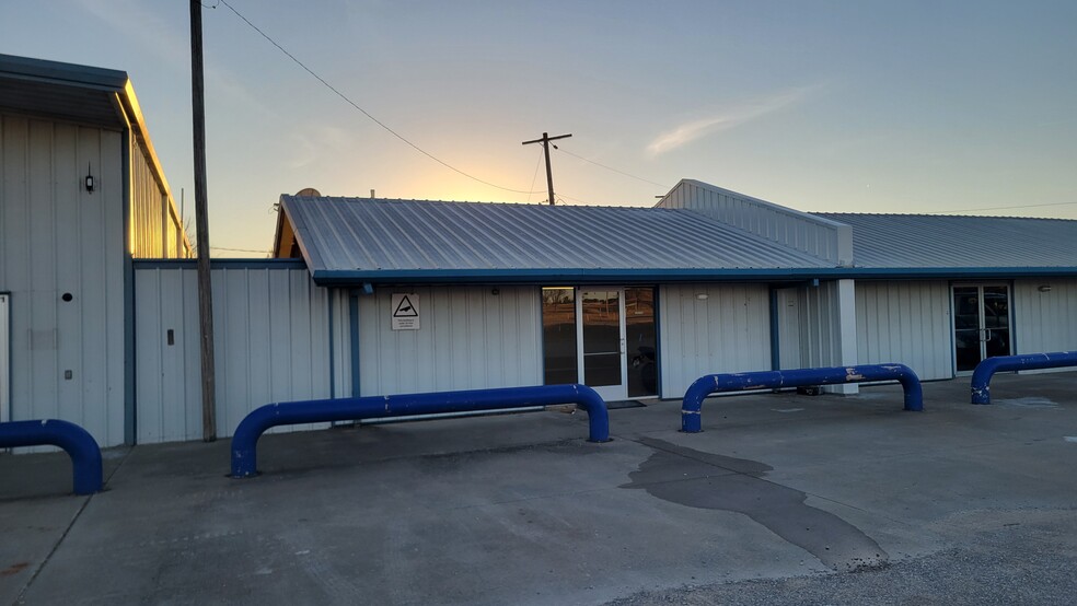 14000 Highway 177, Shawnee, OK for rent - Building Photo - Image 3 of 14