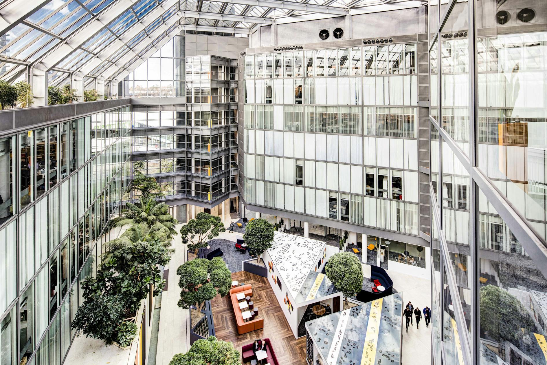 Basing Vw, Basingstoke to rent Interior Photo- Image 1 of 13