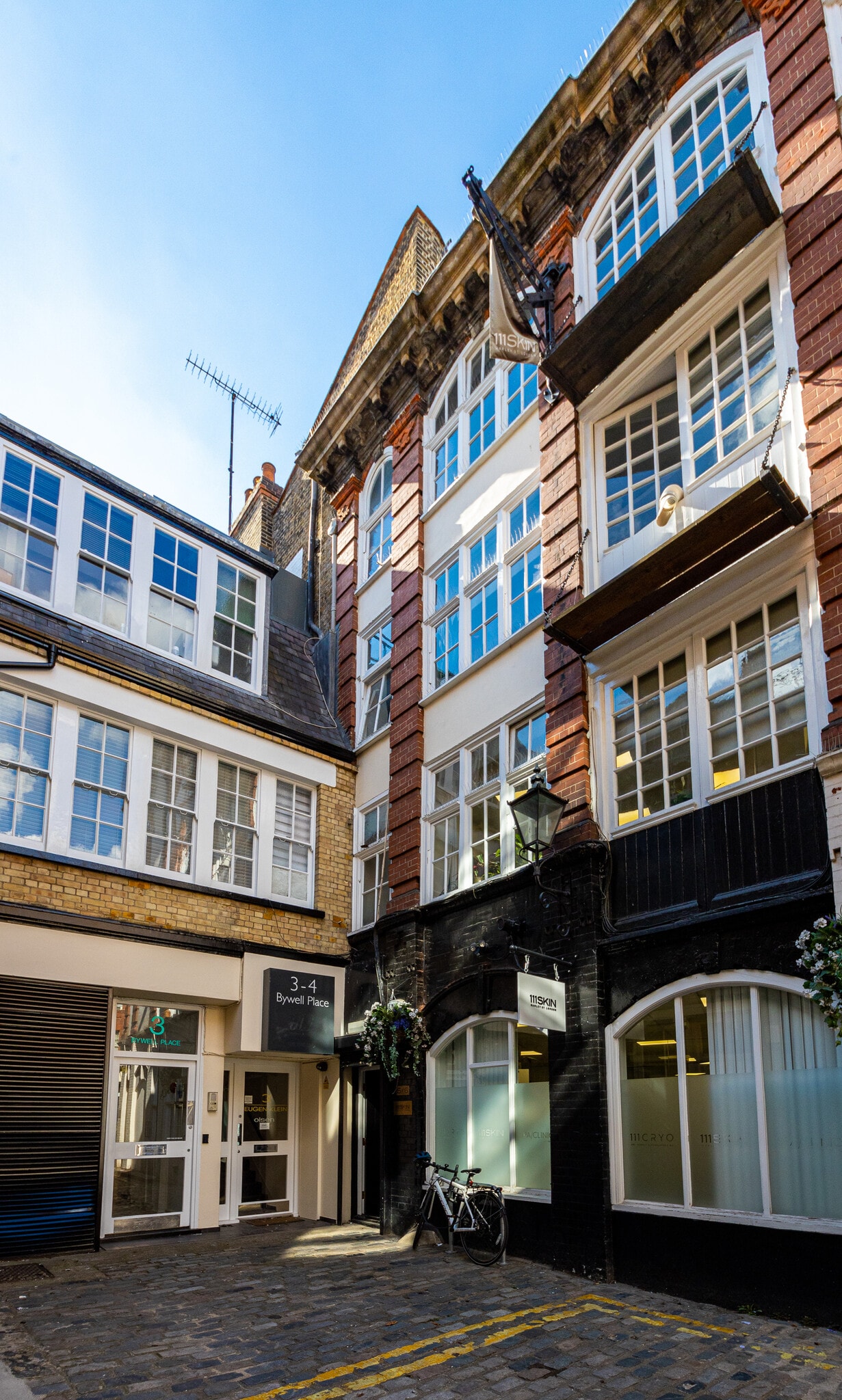 3-4 Bywell Pl, London to rent Building Photo- Image 1 of 10