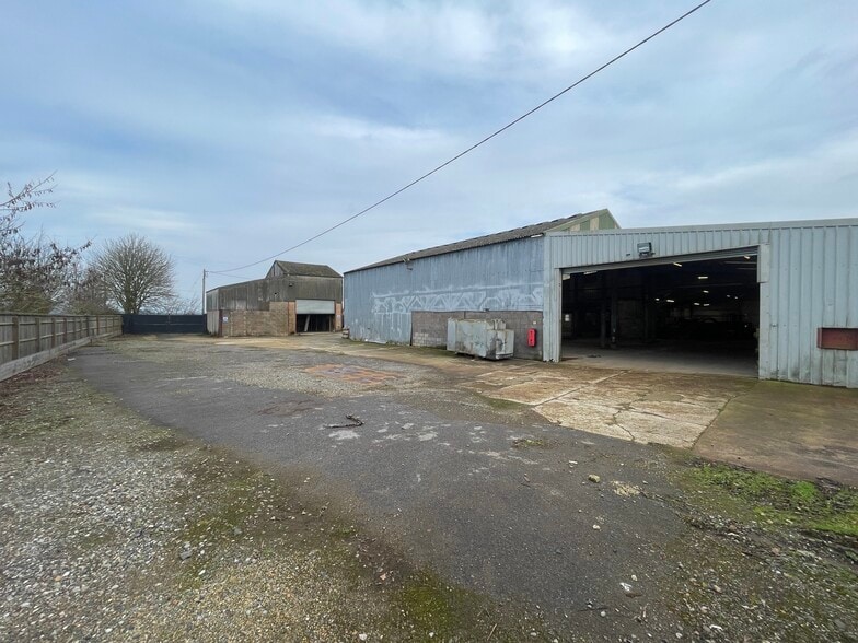 Monxton Rd, Abbotts Ann for sale - Building Photo - Image 2 of 3