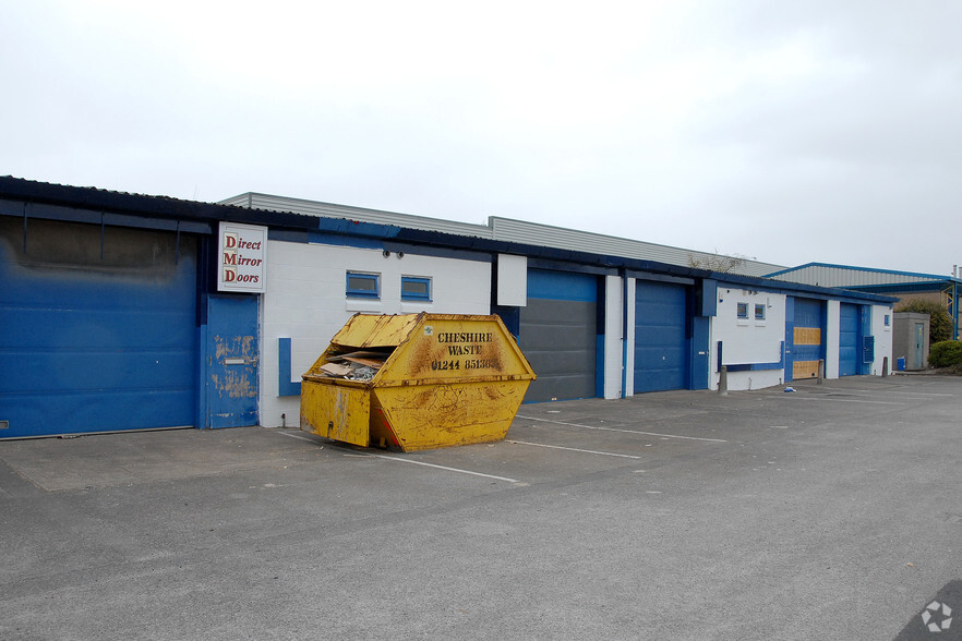 Dinsdale Rd, Bromborough for rent - Building Photo - Image 3 of 5