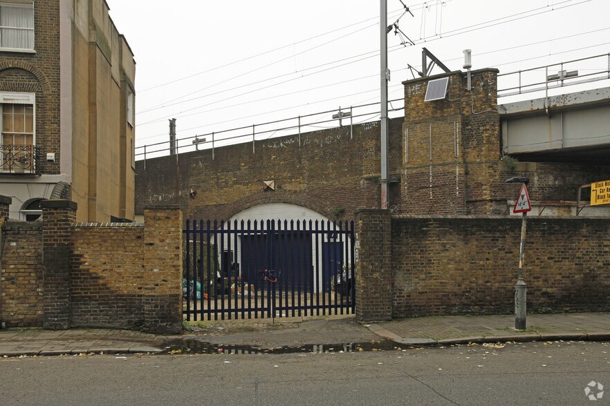 78 Randolph St, London for sale - Primary Photo - Image 1 of 1