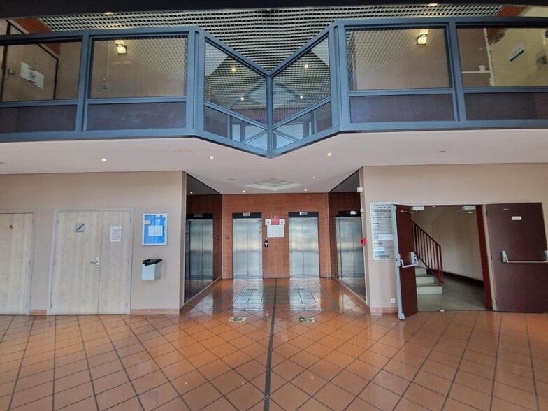 28 Rue De L'Aven, Cergy to rent - Building Photo - Image 2 of 14