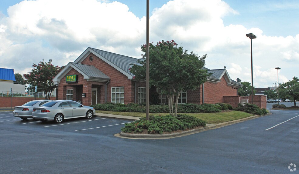 800 E Arrowood Rd, Charlotte, NC for sale - Primary Photo - Image 1 of 1