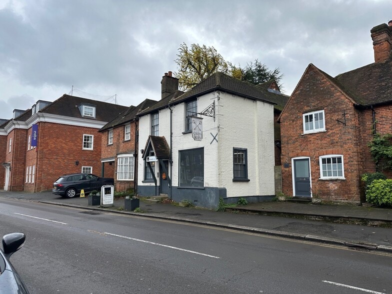 18 Wycombe End, Beaconsfield for sale - Building Photo - Image 3 of 10