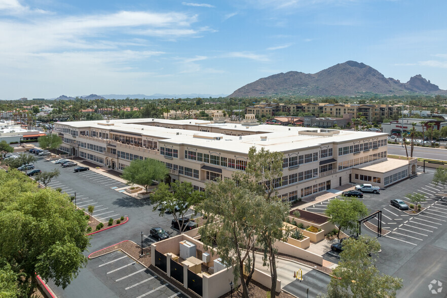 6263 N Scottsdale Rd, Scottsdale, AZ for rent - Building Photo - Image 3 of 7