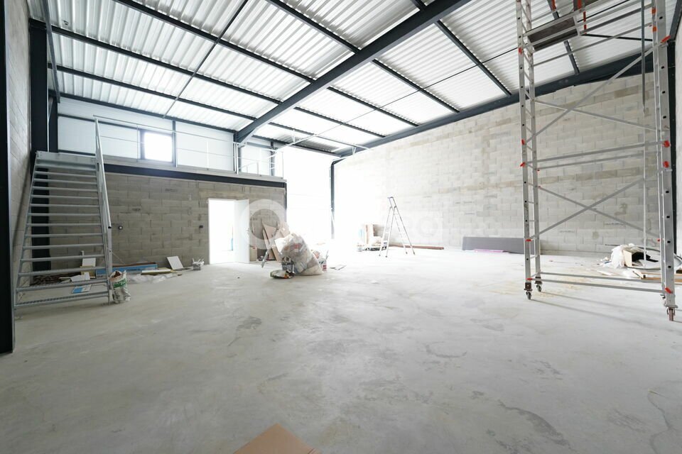 275 Rue Du Petit Bois, Mornant to rent Construction Photo- Image 1 of 11