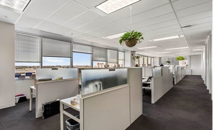 15 Allstate Pky, Markham, ON to rent - Interior Photo - Image 2 of 2