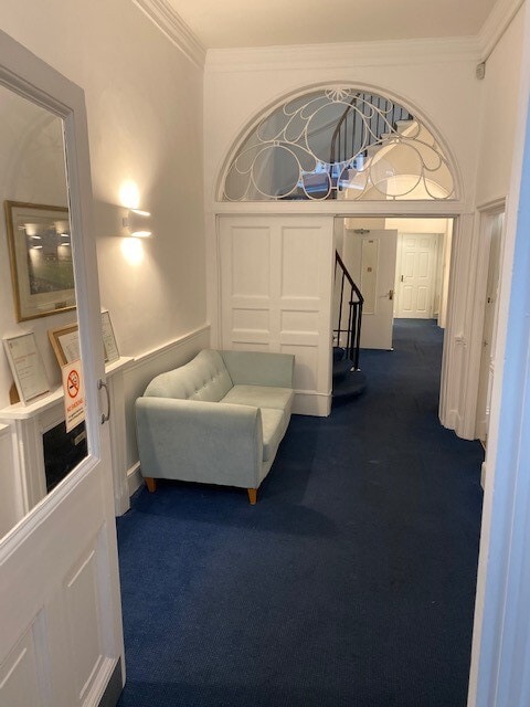 29 Welbeck St, London to rent Interior Photo- Image 1 of 4