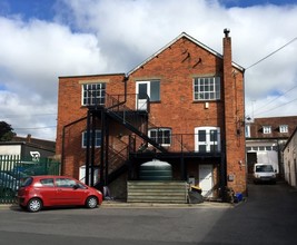 Greys Rd, Henley On Thames for rent Building Photo- Image 1 of 3