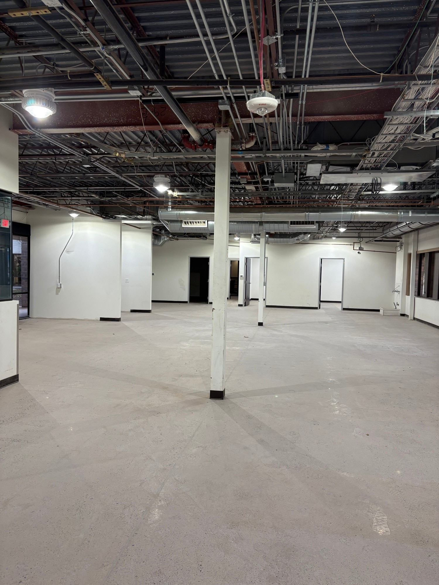 1395 N Hayden Rd, Scottsdale, AZ to rent Interior Photo- Image 1 of 7