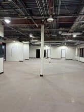 1395 N Hayden Rd, Scottsdale, AZ to rent Interior Photo- Image 1 of 7