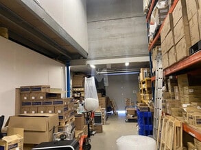 Light Industrial in Lieusaint to rent Interior Photo- Image 1 of 5