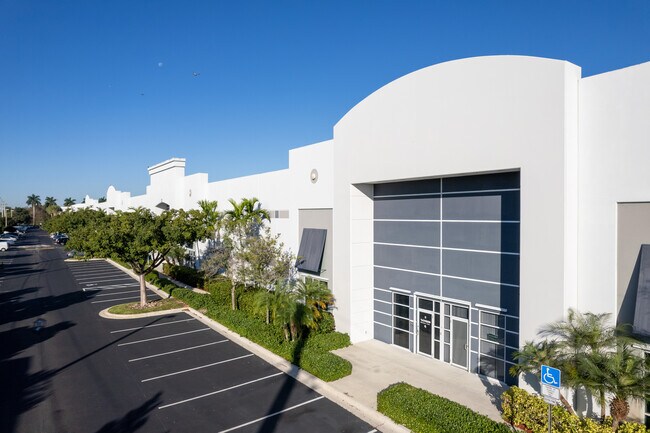 More details for 730 S Powerline Rd, Deerfield Beach, FL - Light Industrial, Industrial to Rent