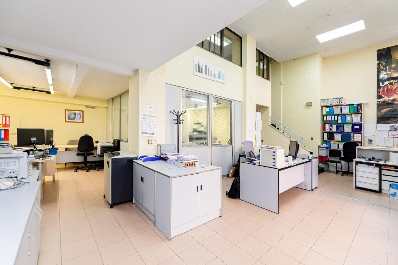 Madrid, MAD 28039 - Unit IZ - - Interior Photo - Image 1 of 17