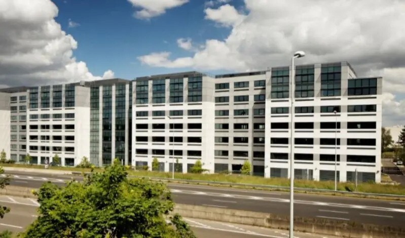 35 Avenue Louis Bréguet, Vélizy-Villacoublay to rent - Building Photo - Image 1 of 8
