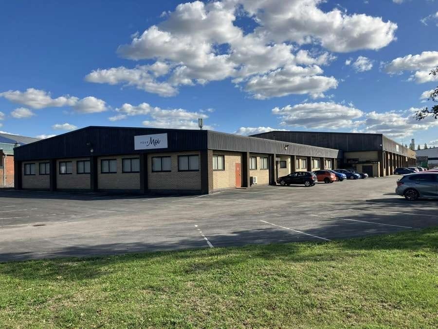 Fields Farm Rd, Nottingham to rent Building Photo- Image 1 of 6