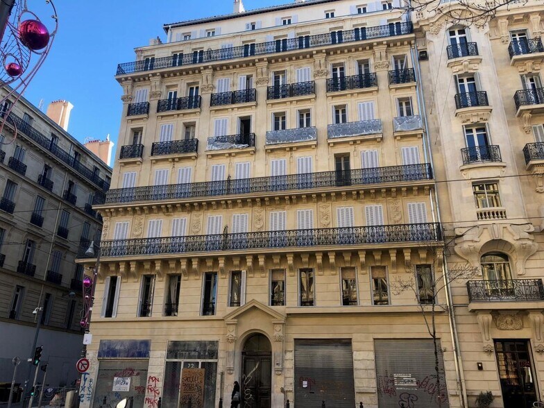 Office in Marseille to rent - Building Photo - Image 1 of 14