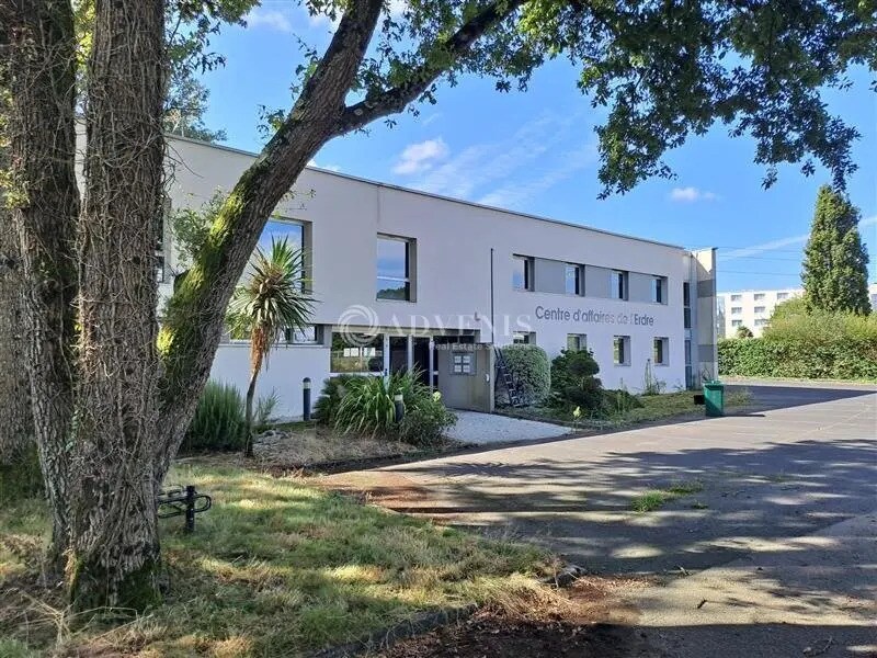 Office in La Chapelle-sur-Erdre to rent Building Photo- Image 1 of 9