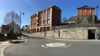 Pontmorlais W, Merthyr Tydfil to rent Building Photo- Image 1 of 2