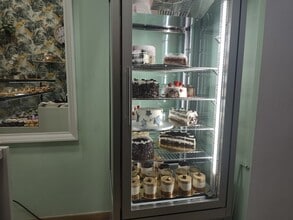 Retail in Madrid, Madrid to rent Interior Photo- Image 2 of 2