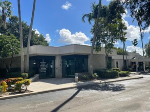 7061 Cypress Rd, Plantation, FL for rent Building Photo- Image 1 of 32