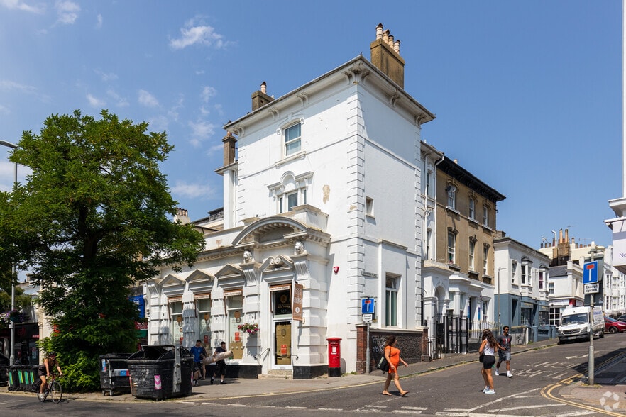 142 Western Rd, Brighton for sale - Primary Photo - Image 1 of 1