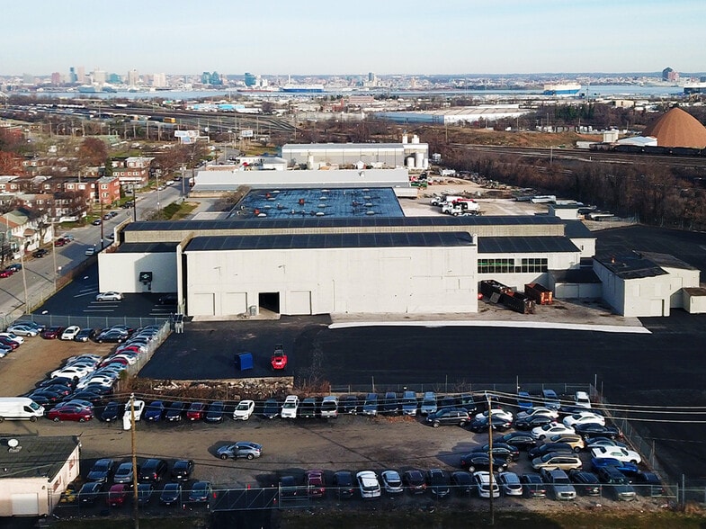 4101-4221 Curtis Ave, Baltimore, MD to rent - Building Photo - Image 2 of 7