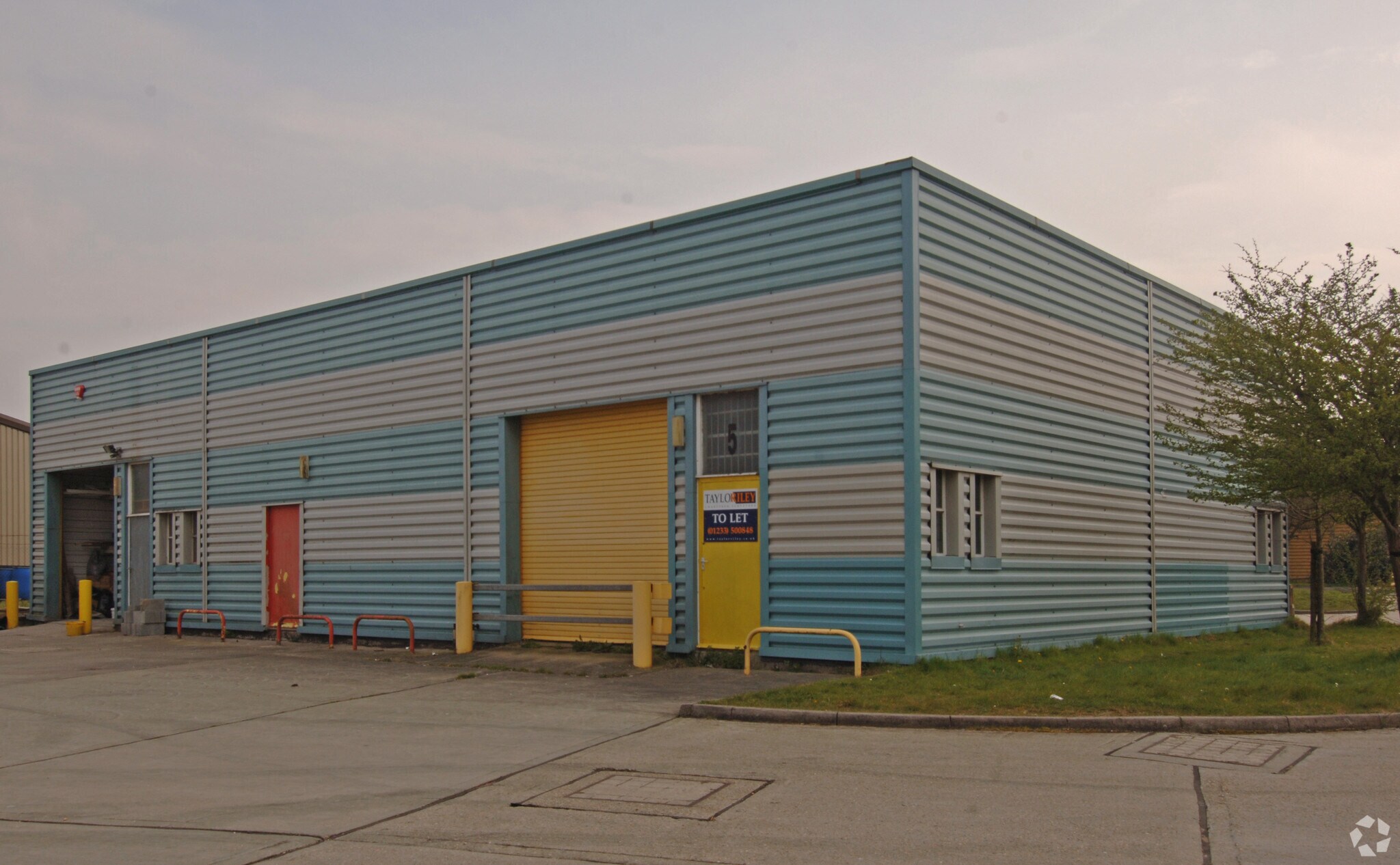 Learoyd Rd, New Romney for sale Primary Photo- Image 1 of 22