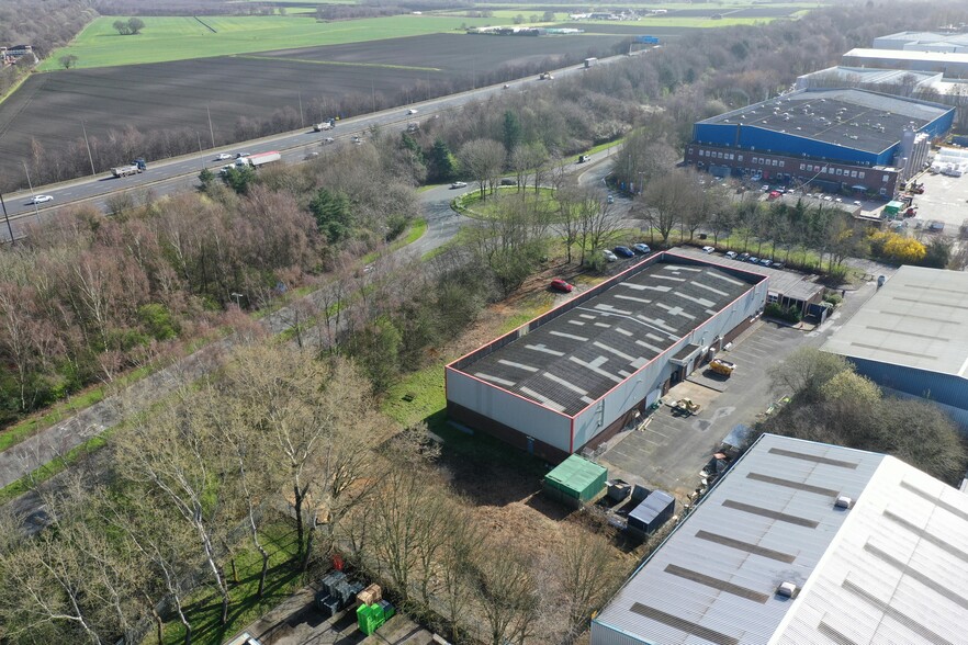 31 Kingsland Grange, Warrington to rent - Building Photo - Image 3 of 12