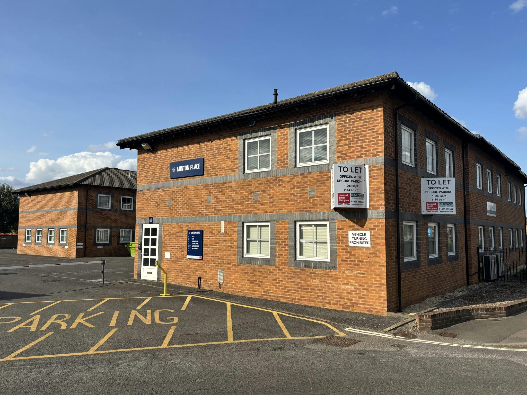 Victoria Rd, Bicester to rent Building Photo- Image 1 of 5
