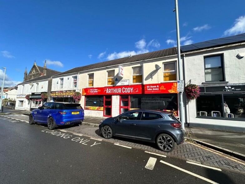 63-65 St. Teilo St, Pontarddulais for rent - Building Photo - Image 1 of 12